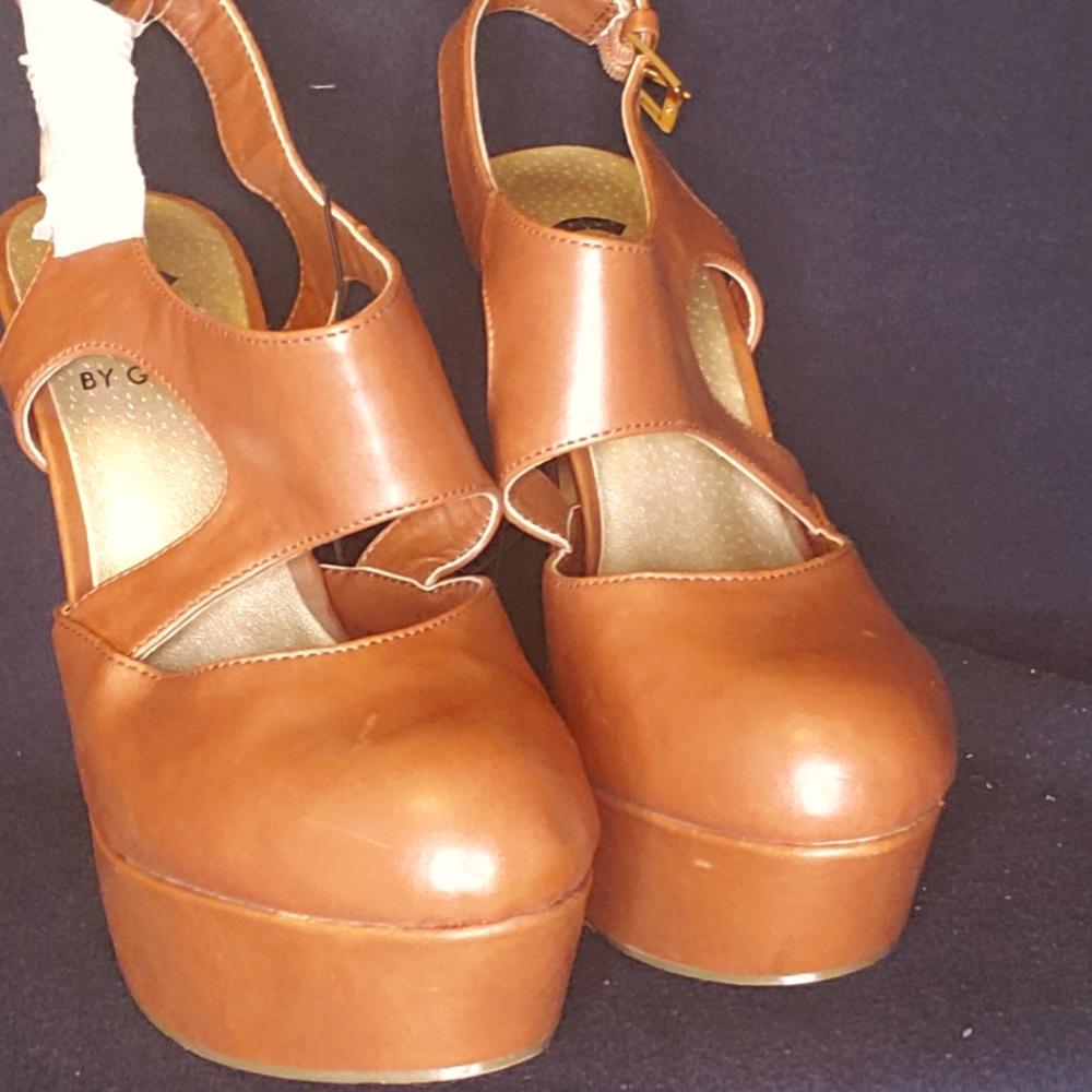Guess Brown Size 7 Heels